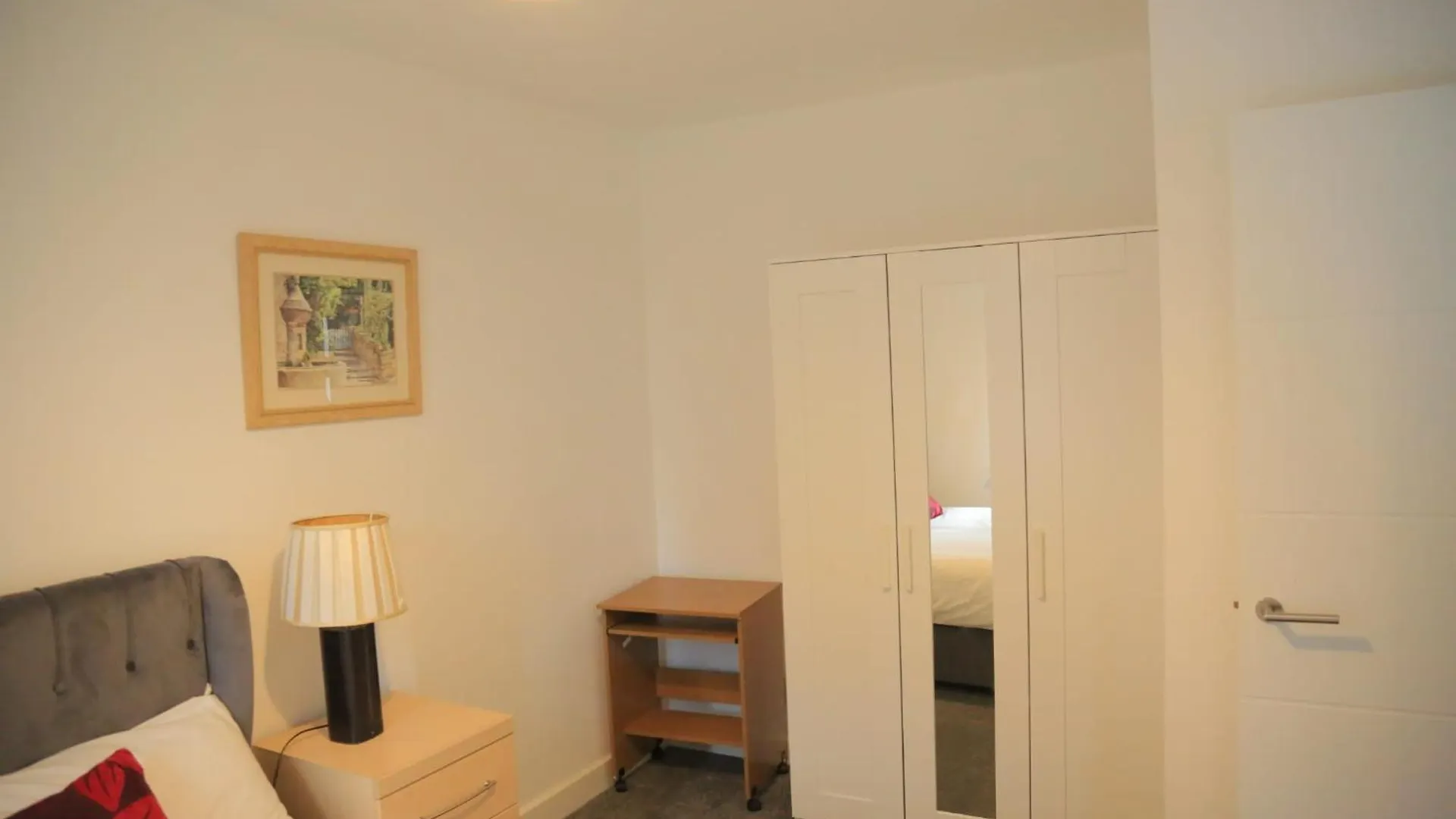 Beautiful New Family Home Leeds  Dom wakacyjny Leeds (West Yorkshire)
